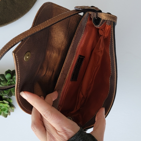 Couture Donald J Pliner Suede Leather Handbag Made in the Mountains of Italy - Picture 12 of 16